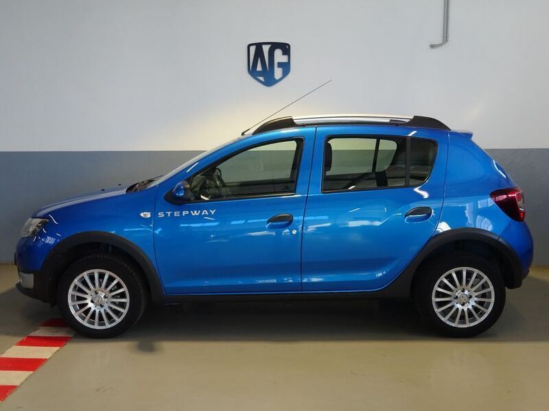 Gebraucht Dacia Sandero Prestige 90 PS (66 kW) 2014 Blau sky Kleinwagen