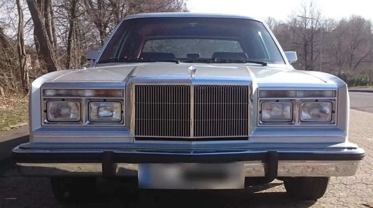 Gebraucht Chrysler New Yorker 152 PS (111 kW) 1987 Silber Limousine