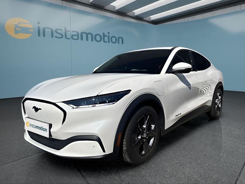 Weiß Gebraucht 2022 Ford Mustang Mach-E SUV | 26.599 € (Superpreis) - Bild 1/4