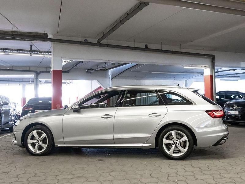 Gebraucht Audi A4 Ambiente 150 PS (110 kW) 2022 Florettsilber metallic Kombi