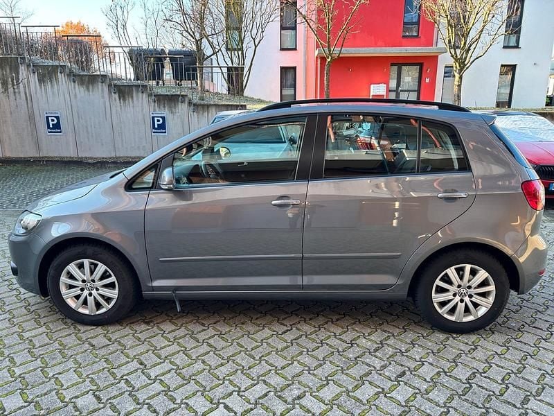 Gebraucht VW Golf VII 105 PS (77 kW) 2012 Grau Limousine