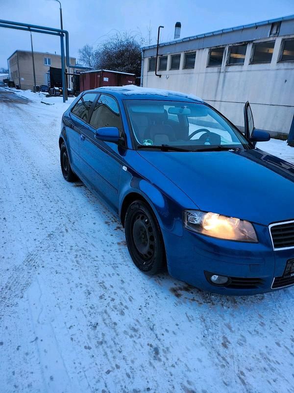 Usata Audi A3 101 CV (74 kW) 2002 Blu Utilitaria