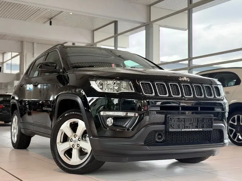 Usado Jeep Compass Longitude 140 HP (102 kW) 2019 Preto SUV