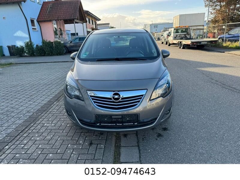 Braun Gebraucht 2010 Opel Meriva Innovation Van / Kleinbus | 4.499 € (Guter Preis) - Bild 1/4