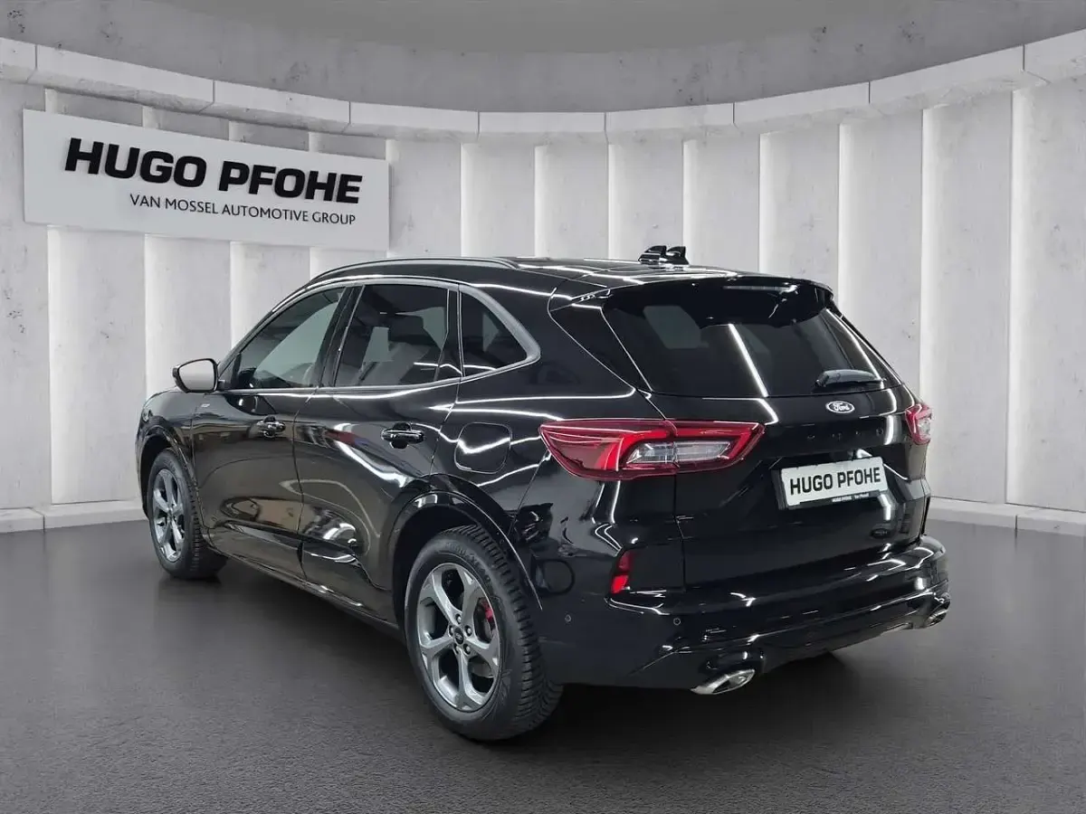 Gebraucht Ford Kuga ST-Line 186 PS (136 kW) 2024 Schwarz SUV