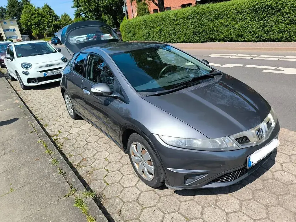 Gebraucht Honda Civic 99 PS (72 kW) 2010 Grau Limousine