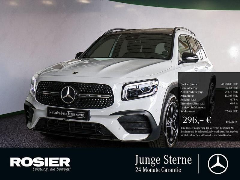 Weiss / digitalweiss (metallic) Gebraucht 2022 Mercedes GLB250 AMG SUV | 42.880 € (Fairer Preis) - Bild 1/3