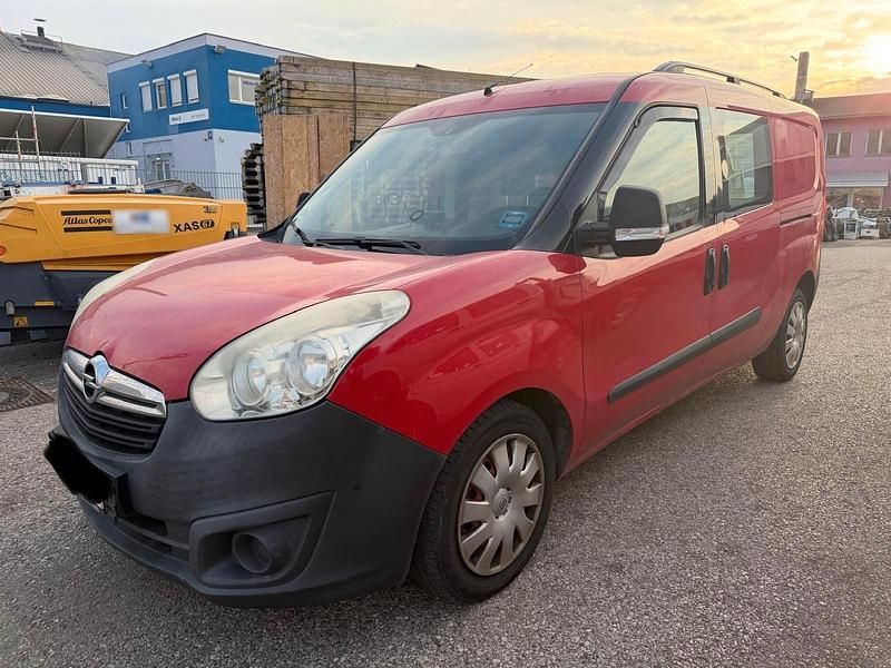 Second-hand Opel Combo 105 CP (77 kW) 2012 Roșu Monovolum