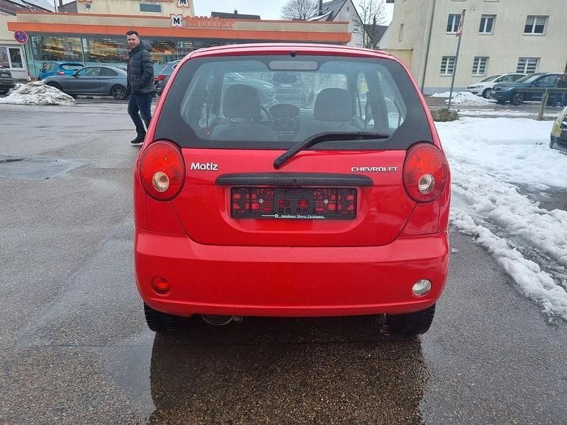 Gebraucht Chevrolet Matiz 52 PS (38 kW) 2008 Rot Kleinwagen