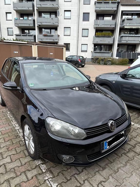 Gebraucht VW Golf VI Highline 122 PS (89 kW) 2011 Schwarz Kleinwagen