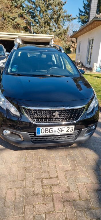Schwarz Gebraucht 2016 Peugeot 2008 Active SUV | 7.000 € (Guter Preis) - Bild 1/4