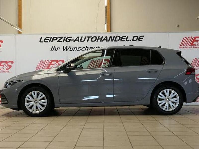 Gebraucht VW Golf VIII Move 150 PS (110 kW) 2023 Grau Limousine