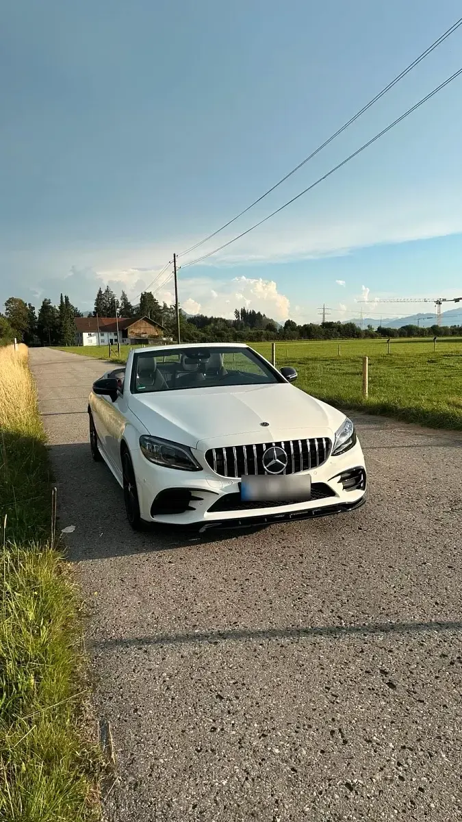 Gebraucht Mercedes C200 AMG line Plus 184 PS (135 kW) 2021 Weiß Cabrio