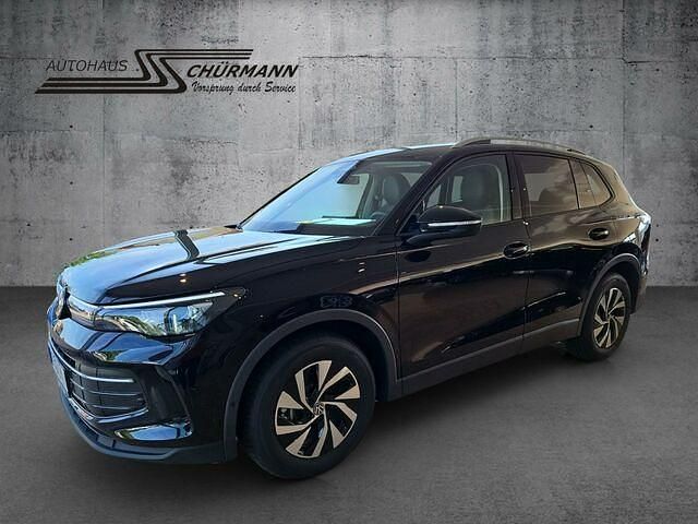 Schwarz Gebraucht 2024 VW Tiguan Life SUV | 40.780 € (Teuer) - Bild 1/2