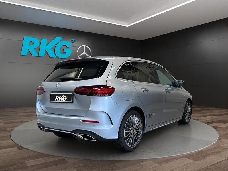 Gebraucht Mercedes B250e AMG line 218 PS (160 kW) 2025 Silber Van / Kleinbus