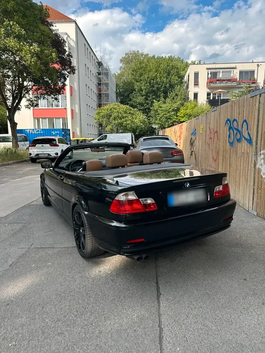 Gebraucht BMW 320 Cabriolet 170 PS (125 kW) 2002 Schwarz Cabrio