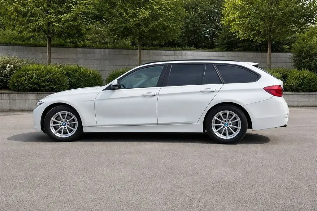 Second-hand BMW 320 Advantage 190 CP (139 kW) 2017 Alb Break