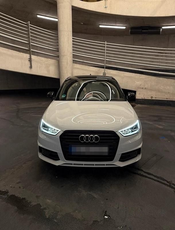 Weiß Gebraucht 2016 Audi A1 S-Line Kleinwagen | 15.000 € (Teuer) - Bild 1/4