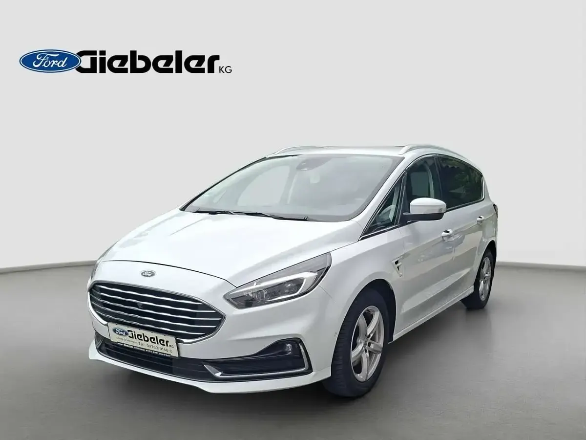 Gebraucht Ford S-MAX Titanium 190 PS (139 kW) 2023 Frostweiß Van / Kleinbus