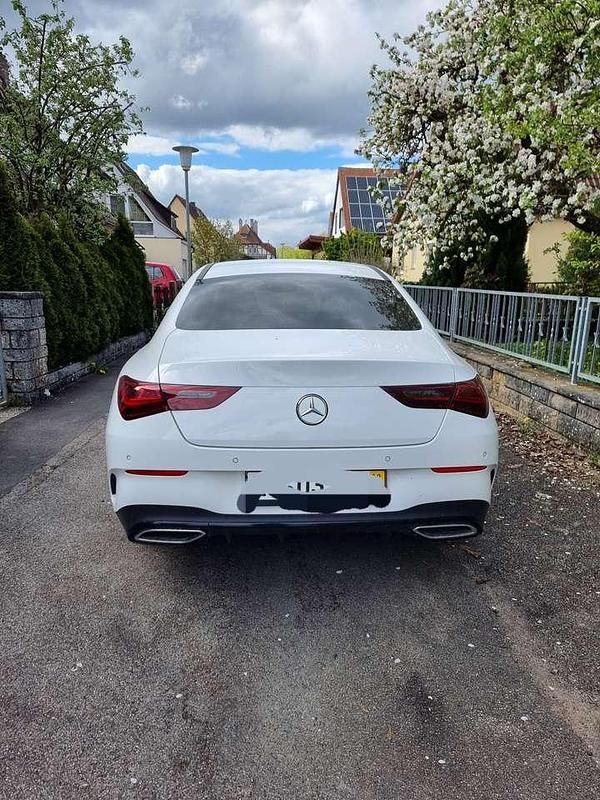 Neu Mercedes CLA200 AMG 163 PS (119 kW) 2025 Weiß Coupé
