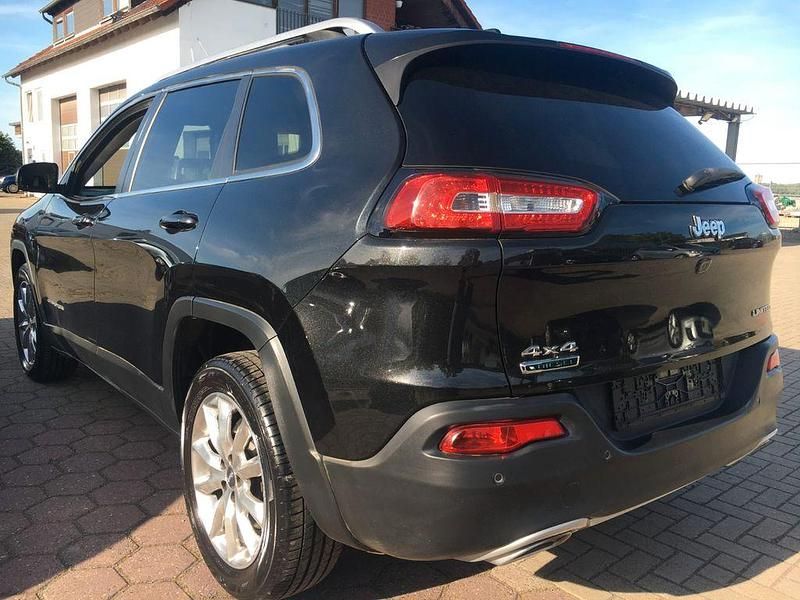 Gebraucht Jeep Cherokee Limited 200 PS (147 kW) 2016 Schwarz SUV