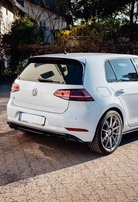 Gebraucht VW Golf VII 310 PS (228 kW) 2018 Weiß Limousine