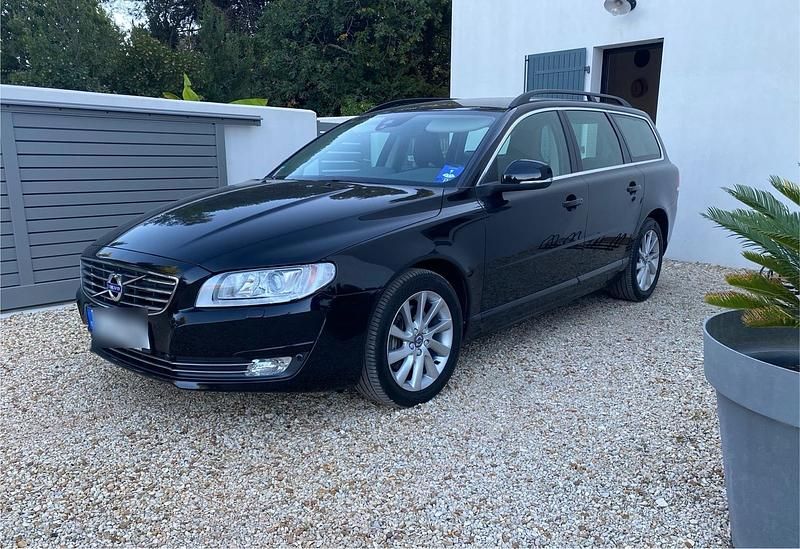 Schwarz Gebraucht 2015 Volvo V70 Summum Kombi | 16.800 € - Bild 1/4