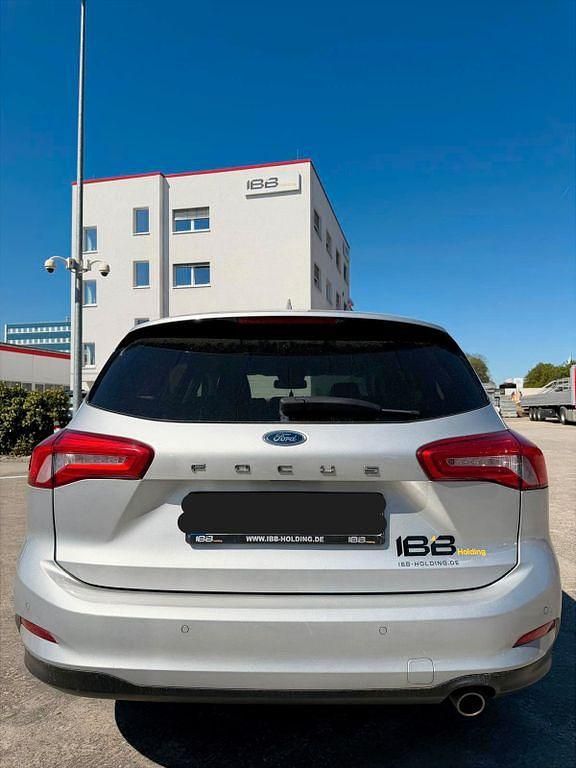 Gebraucht Ford Focus Cool & Connect 120 PS (88 kW) 2019 Silber Limousine