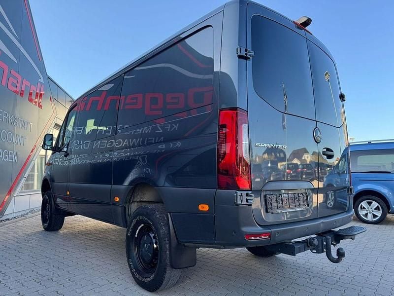 Gebraucht Mercedes Sprinter 190 PS (139 kW) 2023 Grau Van