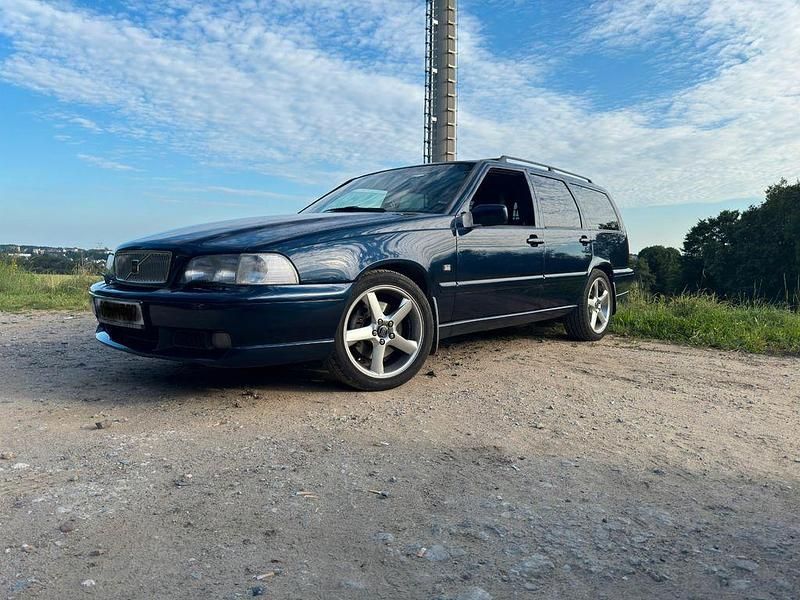 Usata Volvo V70 250 CV (183 kW) 1997 Blu Station wagon
