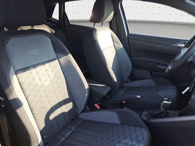 Gebraucht VW Polo R-line 95 PS (69 kW) 2024 Reef blue metallic schwarz Limousine