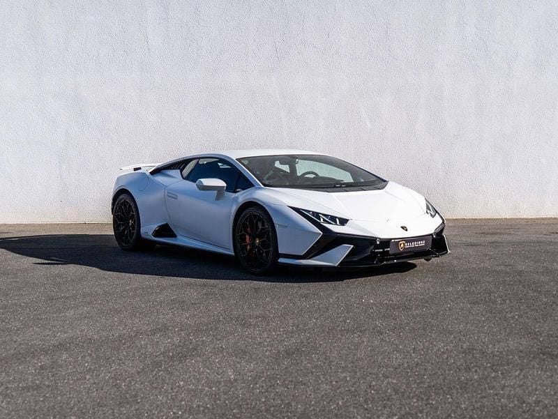 Weiß Gebraucht 2024 Lamborghini Huracán | 314.900 € (Superpreis) - Bild 1/4
