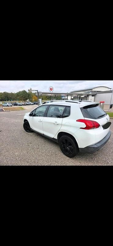 Gebraucht Peugeot 2008 Allure 92 PS (67 kW) 2014 Weiß SUV