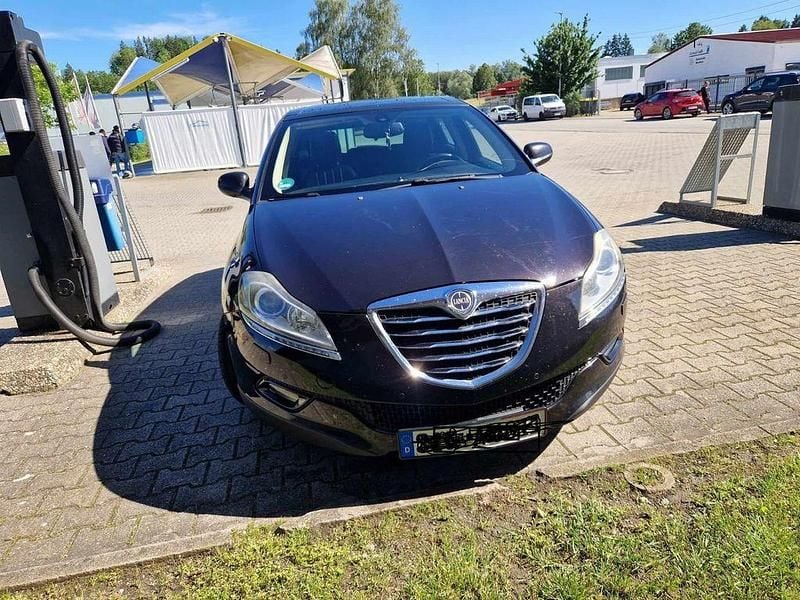 Schwarz Gebraucht 2012 Lancia Delta Gold Kleinwagen | 3.800 € (Fairer Preis) - Bild 1/4