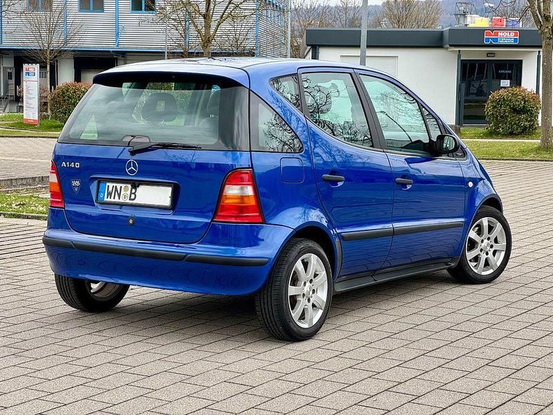 Gebraucht Mercedes A140 82 PS (60 kW) 2000 Blau Van / Kleinbus