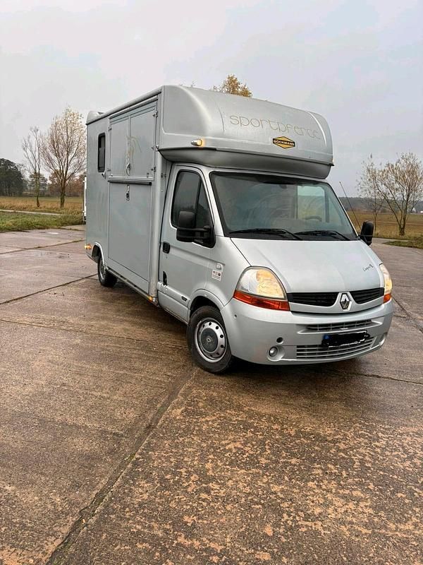 Gebraucht Renault Master 145 PS (106 kW) 2009 Silber Limousine