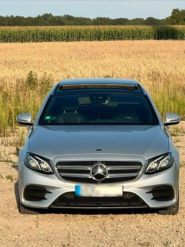 Gebraucht Mercedes E350 AMG line 286 PS (210 kW) 2019 Silber Kombi