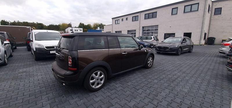 Braun Gebraucht 2012 Mini Cooper Clubman Kombi | 7.980 € (Etwas zu teuer) - Bild 1/4