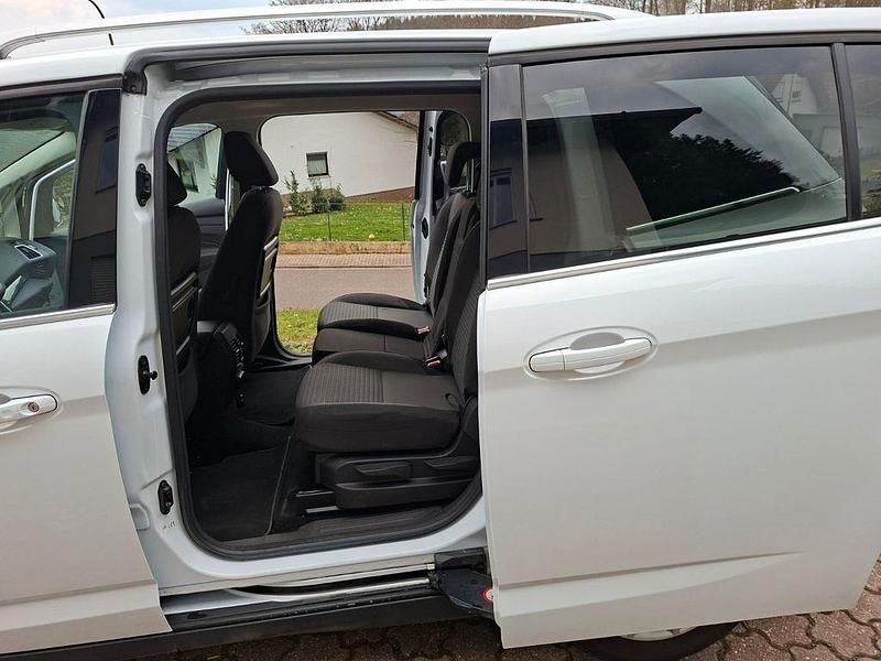 Gebraucht Ford Grand C-Max Titanium 150 PS (110 kW) 2018 Weiß Van / Kleinbus