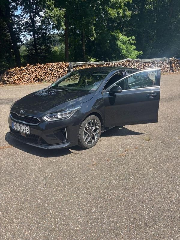 Schwarz Gebraucht 2020 Kia ProCeed GT-Line Kleinwagen | 17.000 € (Fairer Preis) - Bild 1/4