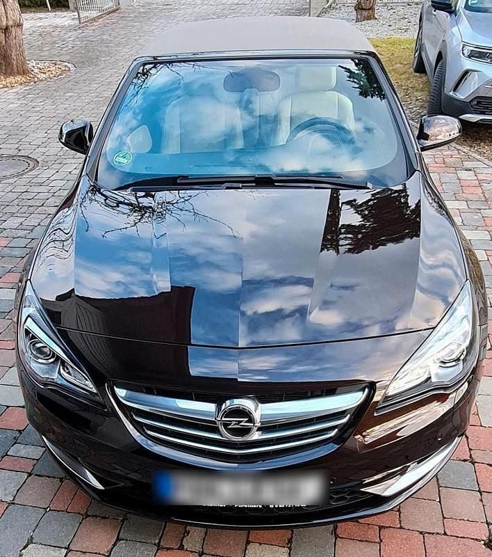 Braun Gebraucht 2016 Opel Cascada Innovation Cabrio | 14.400 € (Fairer Preis) - Bild 1/4