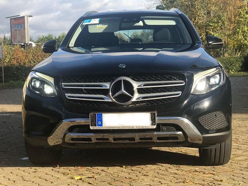 Gebraucht Mercedes GLC350 211 PS (155 kW) 2017 Schwarz SUV