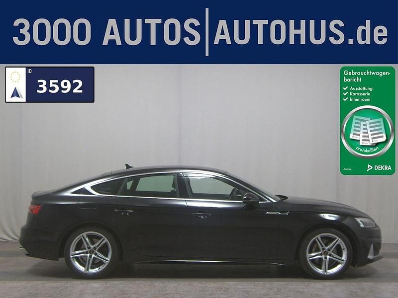Brillantschwarz Gebraucht 2023 Audi A5 Sportback Advanced Kleinwagen | 24.980 € (Superpreis) - Bild 1/4