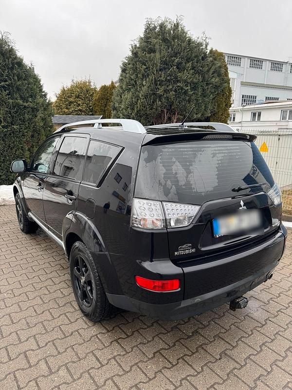Gebraucht Mitsubishi Outlander 140 PS (102 kW) 2009 Schwarz SUV