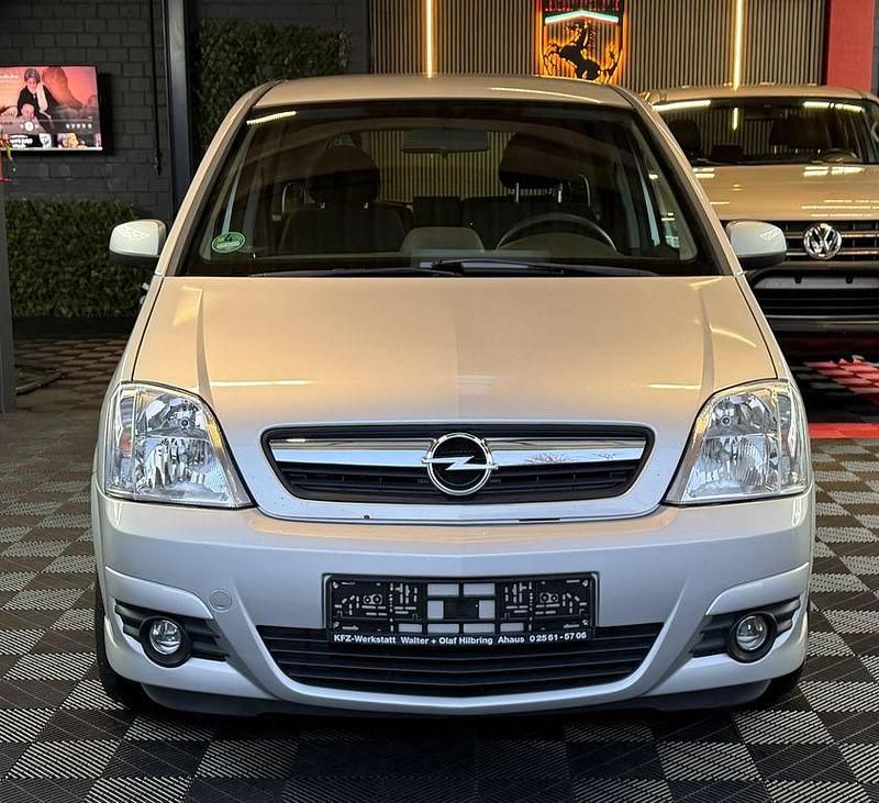 Gebraucht Opel Meriva 105 PS (77 kW) 2007 Silber Van / Kleinbus
