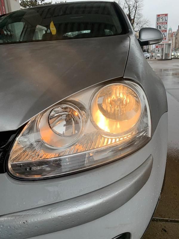 Gebraucht VW Golf V 105 PS (77 kW) 2007 Silber Limousine