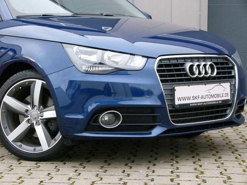 Gebraucht Audi A1 Sport 105 PS (77 kW) 2011 Scubablau Kleinwagen