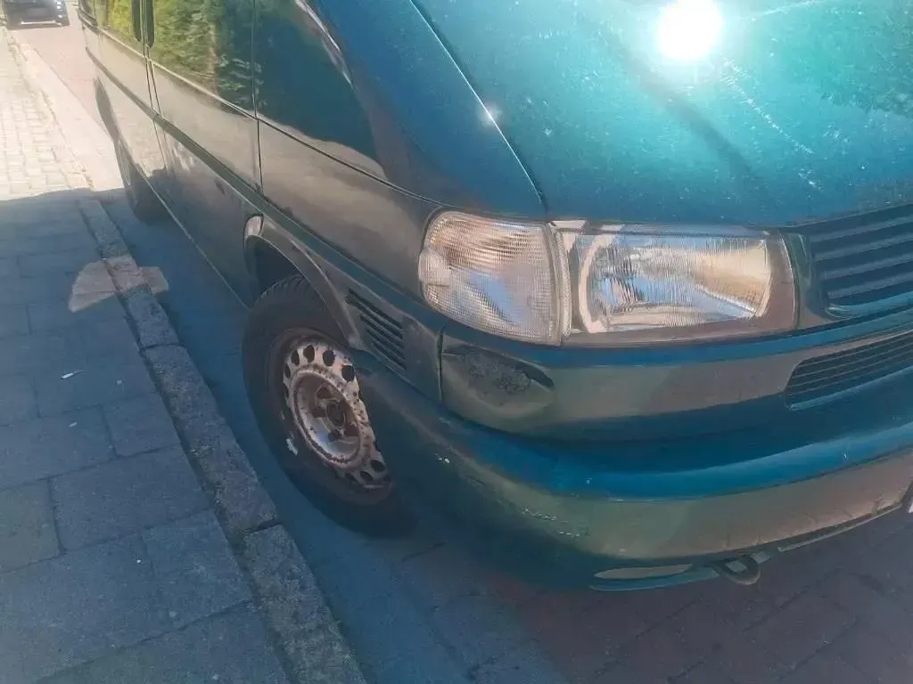 Gebraucht VW T4 151 PS (111 kW) 2000 Grün Van