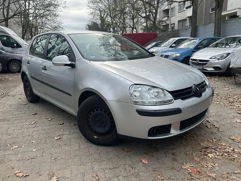 Gebraucht VW Golf V 105 PS (77 kW) 2005 Silber Kleinwagen