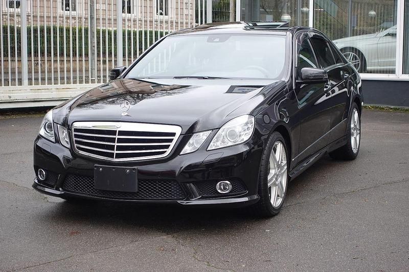 Gebraucht Mercedes E350 Avantgarde 272 PS (200 kW) 2009 Obsidianschwarz Limousine